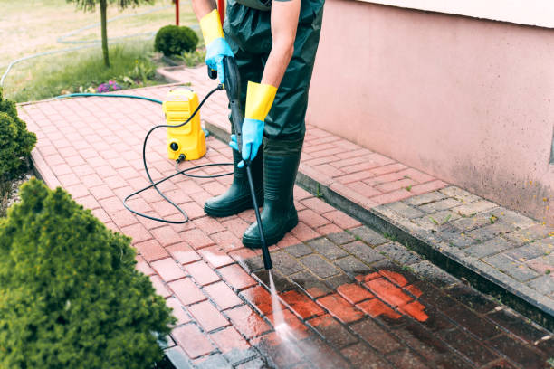 Why Choose Our Pressure Washing Services in Illinois